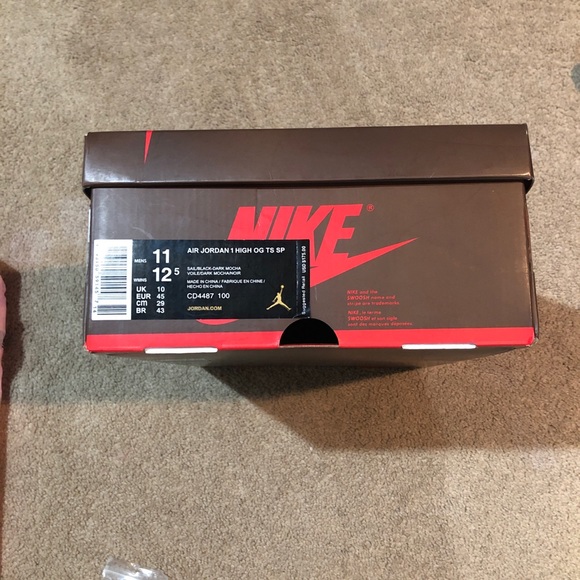 Jordan 1 Travis Scott main image 4